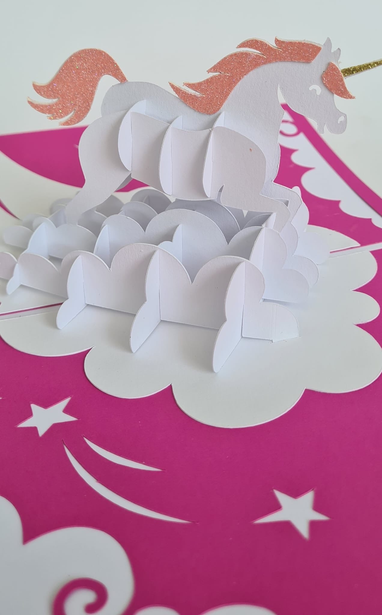 3D Pop-up-Karte „Einhornzauber“ – in Weiß & Rosa