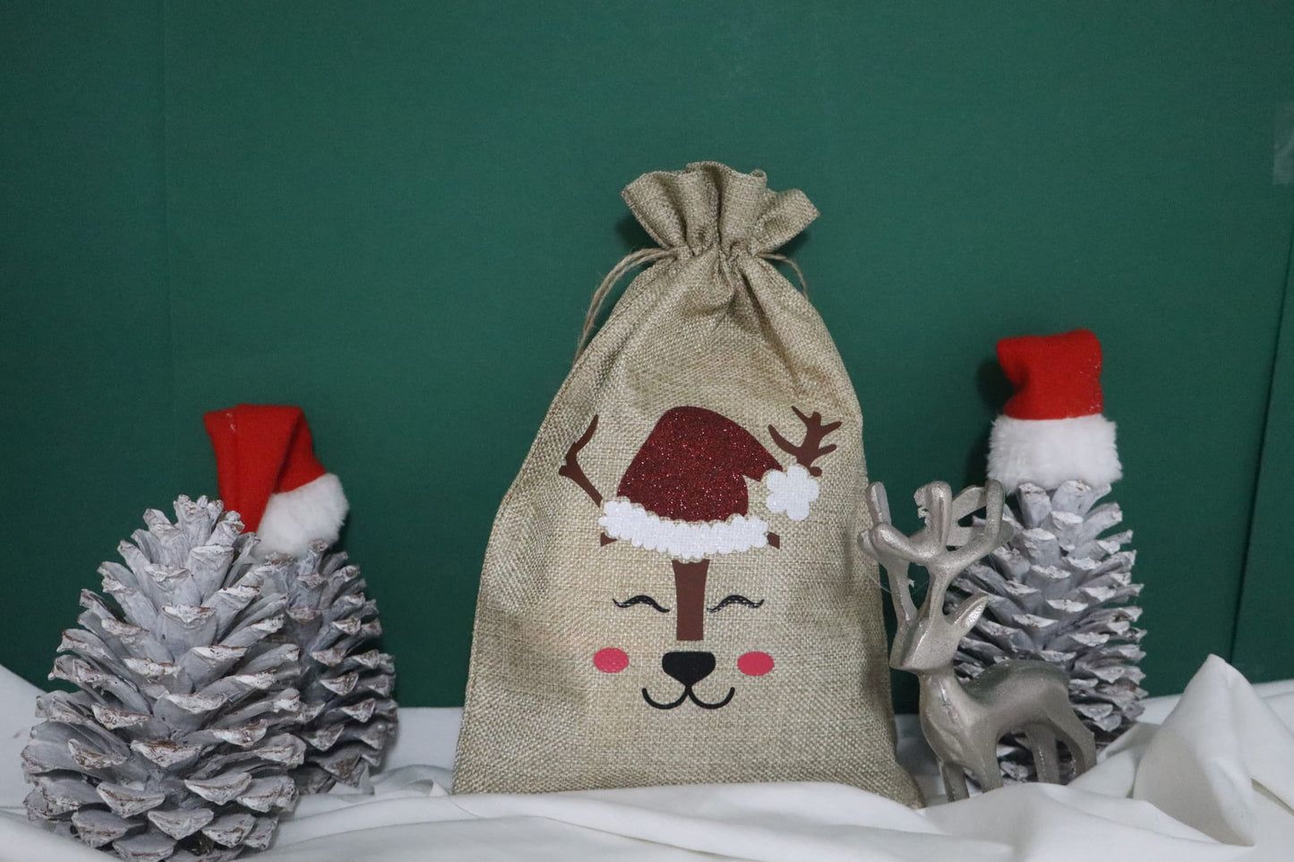 Nikolaus Jutebeutel – 4 Designs 29 × 19 cm