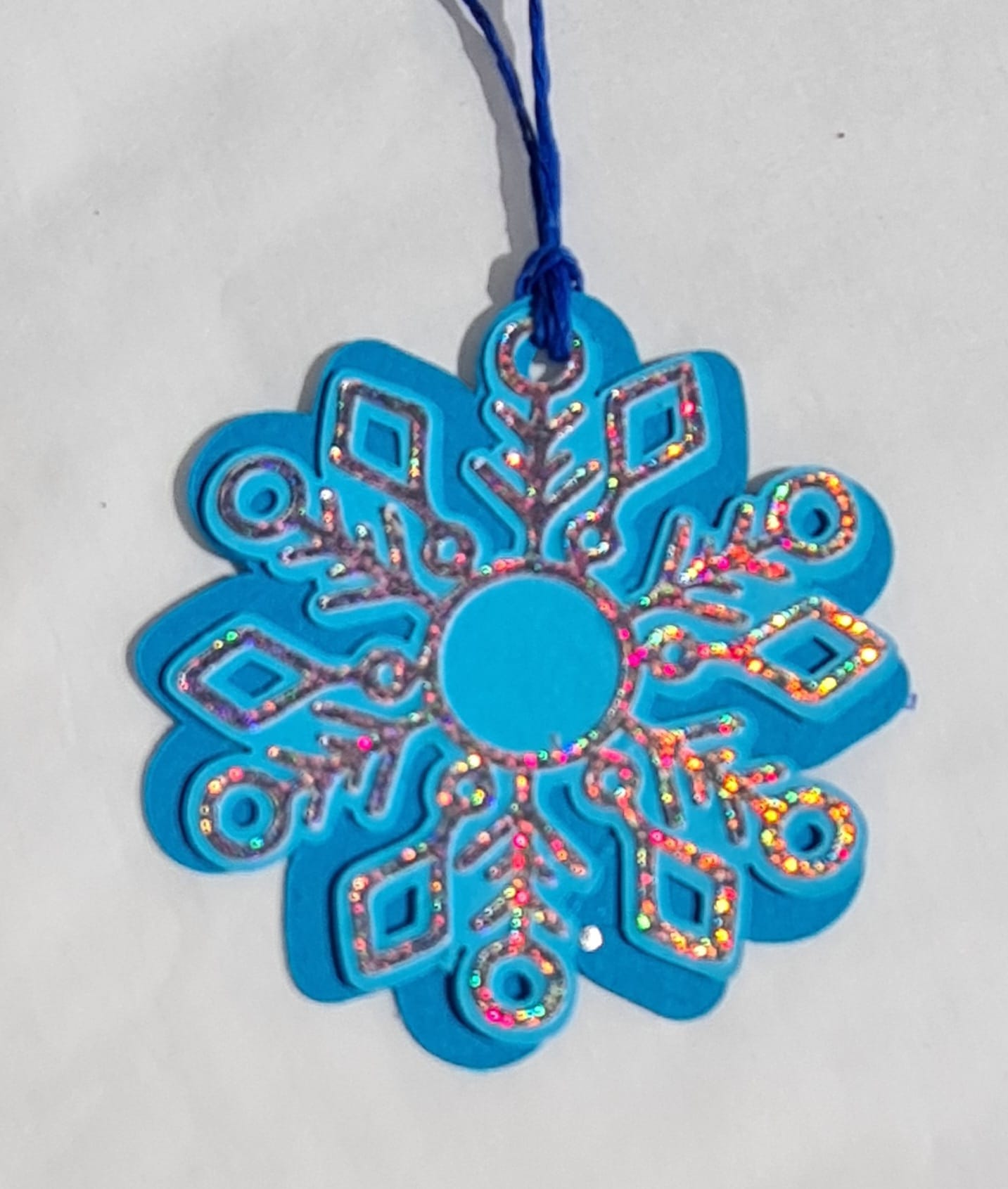 Schneeflocken-Ornamente – 6-teiliges Set in buntem Design