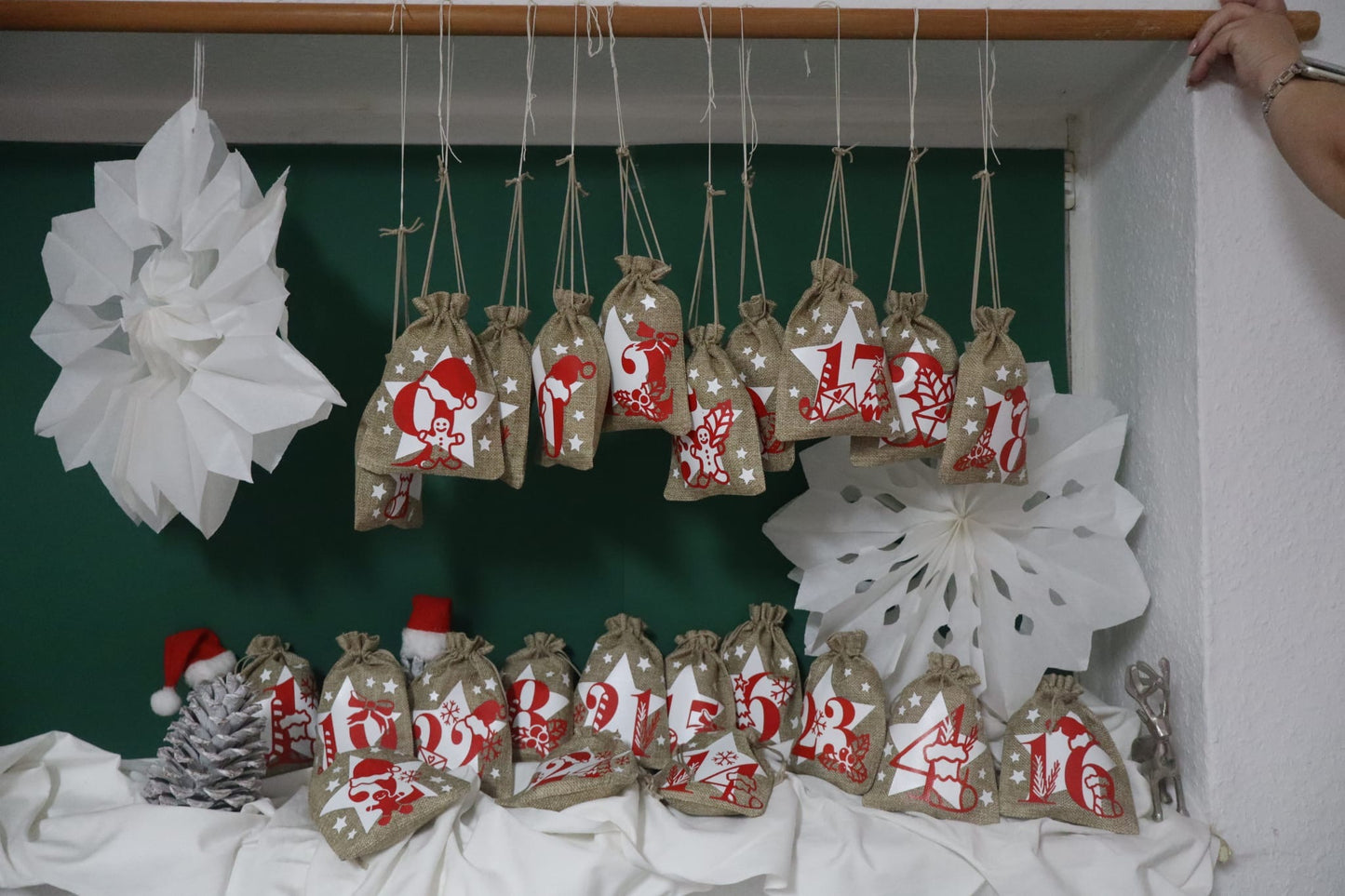 Adventskalender aus Stoff – 24 Beutel