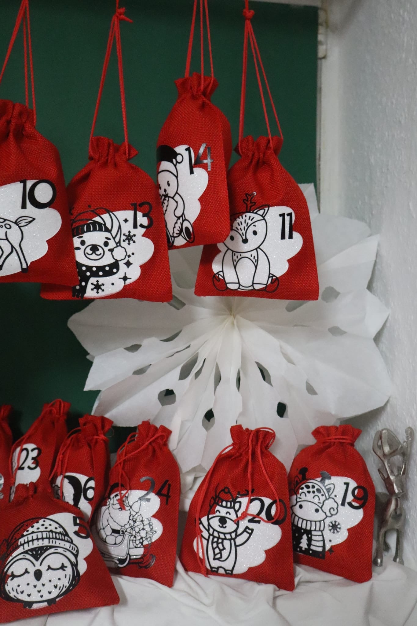 Adventskalender aus Stoff – 24 Beutel zum Befüllen